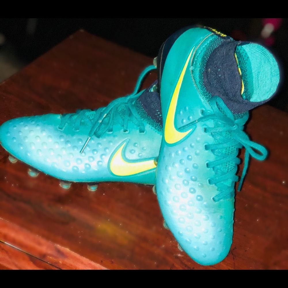 Nike Magista Orden II Cleats